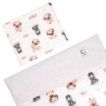 Kocyk mały + poduszka "Pieski w kwiatki i kokardki"